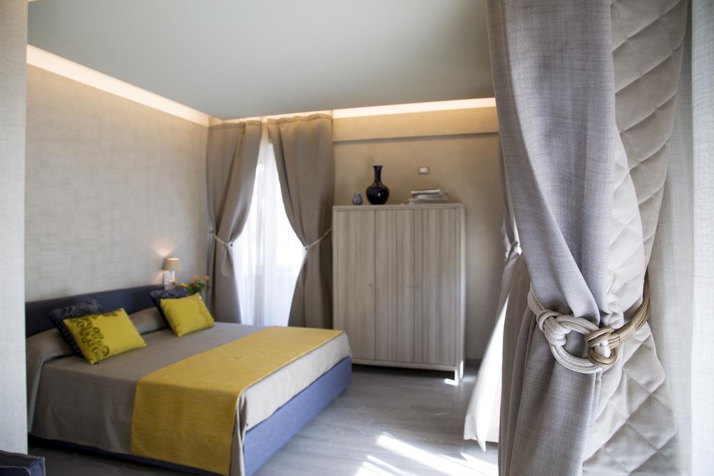 Thebed Bed & Breakfast Пескара Стая снимка